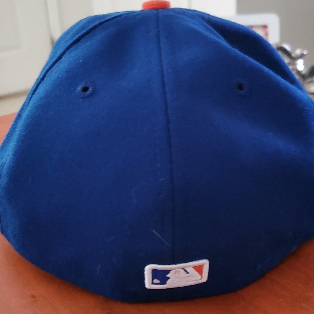 Baseball cap - Picture 2 of 2